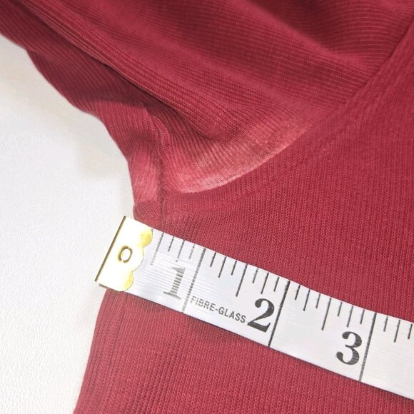 Tommy Hilfiger V Neck Sweater Mens XXL Logo Pull Over Red Striped Arm Vintage Bl - Picture 5 of 10